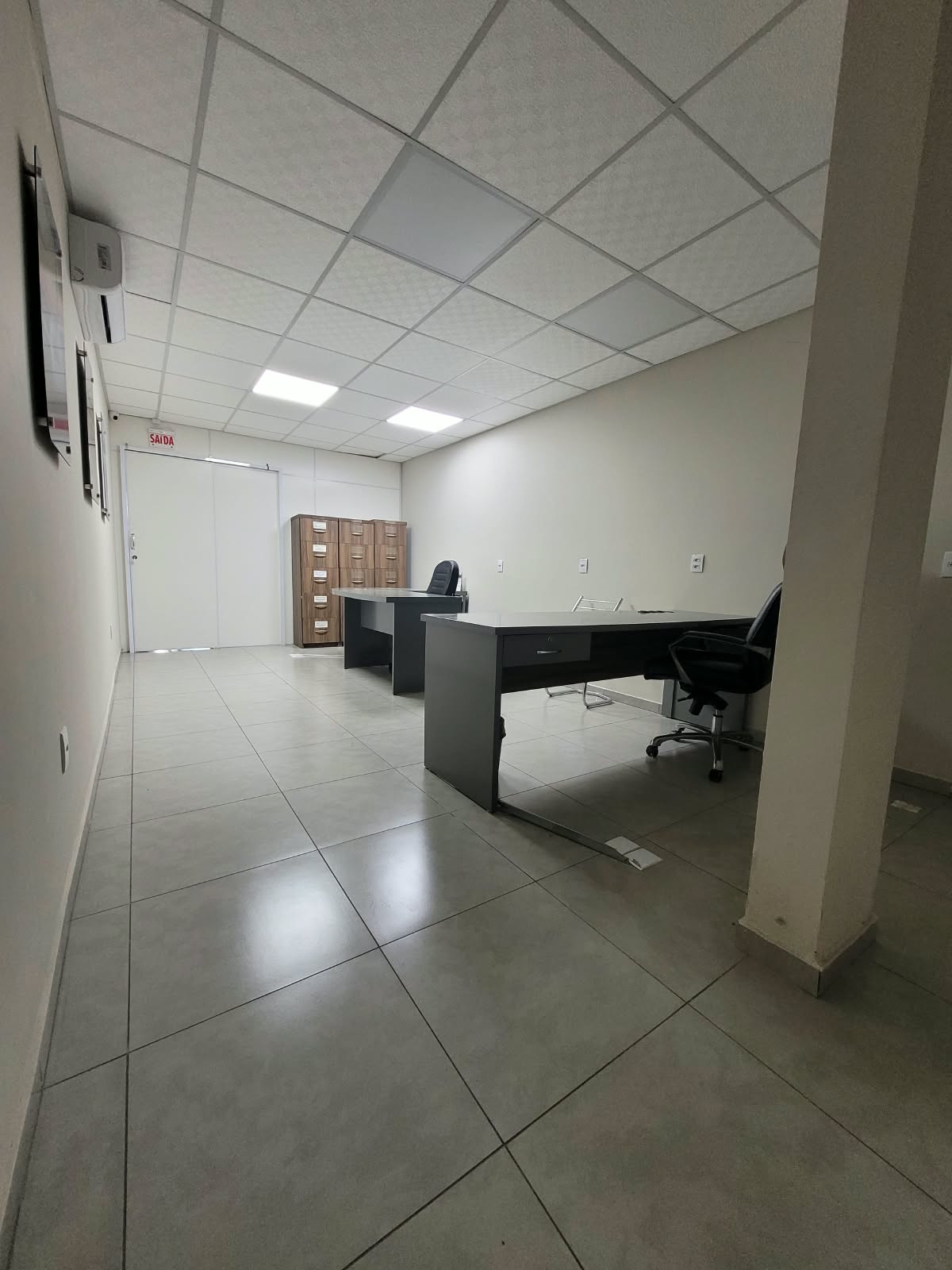 Alugue agora uma sala por período em Navegantes